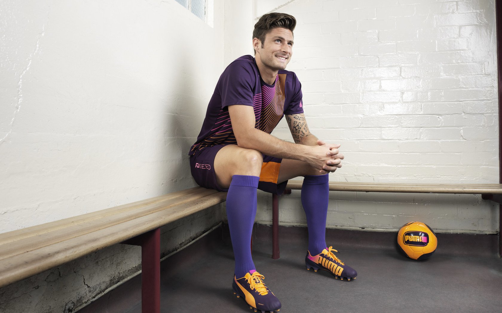 脑机接口技术在电竞领域的探索：意念控制与潜力无限，脑机接口技术最新进展